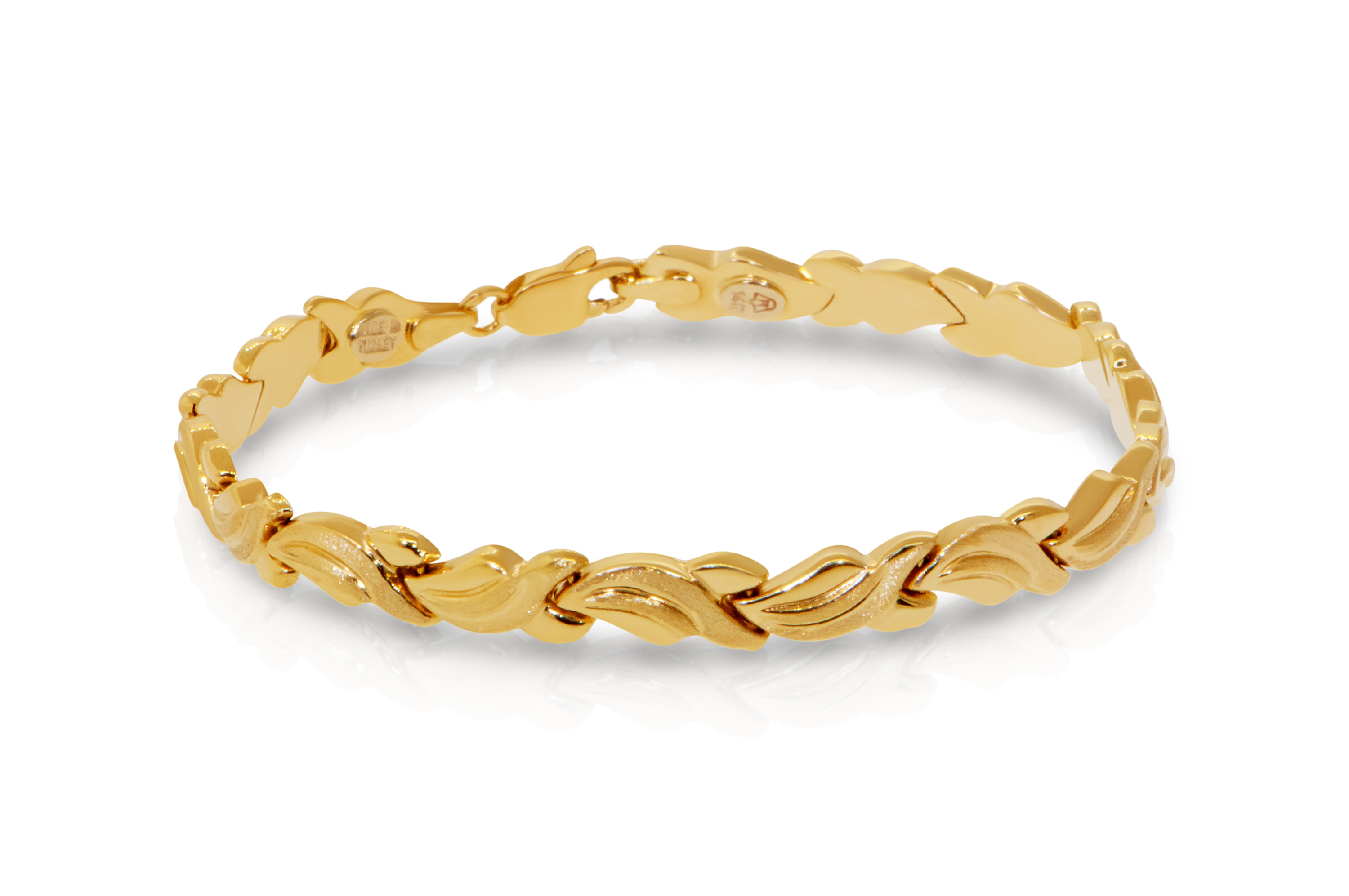 14k Gold Satin and Polish Finish 6mm Modern Bracelet 7 Inches